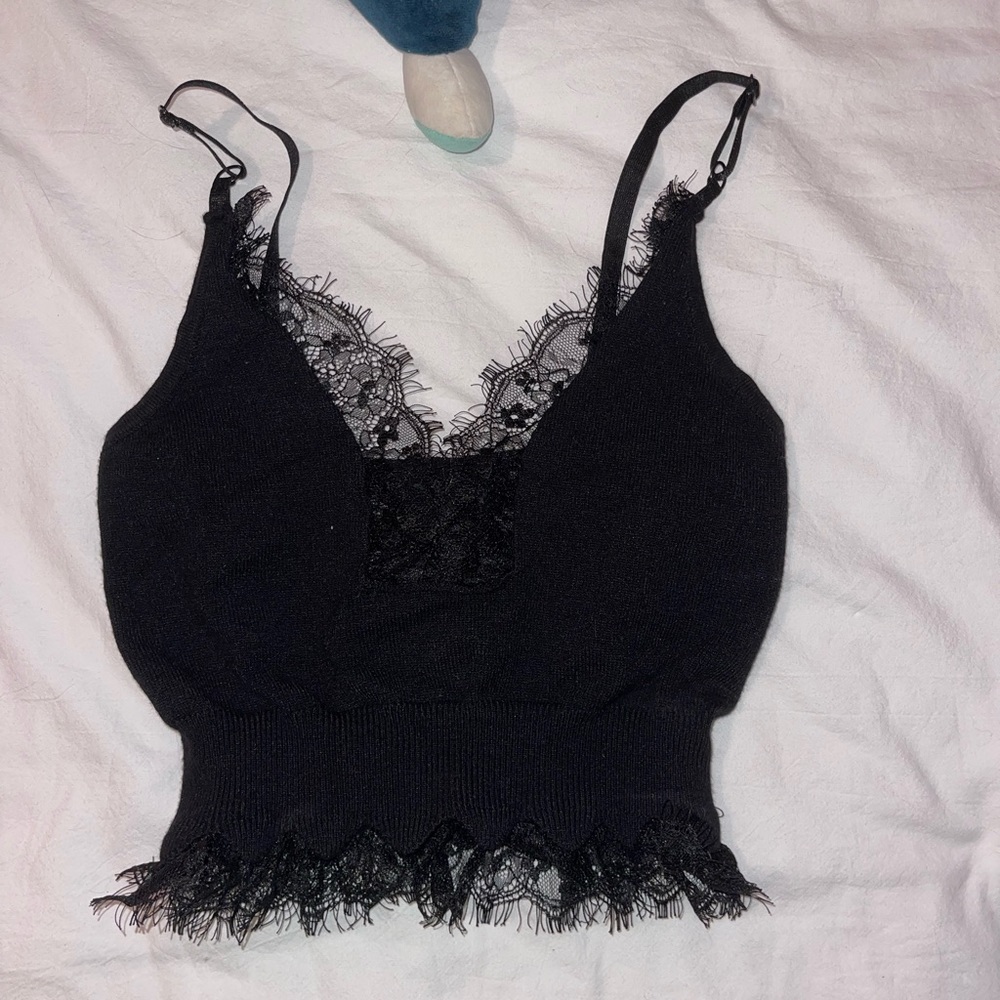 Black tank top with lace lining